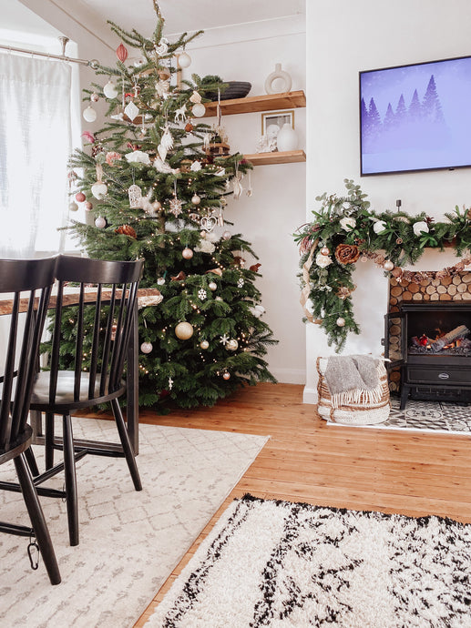 Deck the Halls with Sustainable Joy: Christmas Celebrations with Reclaimed Wood Furniture